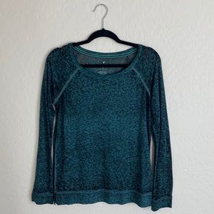 green long sleeve lightweight tee